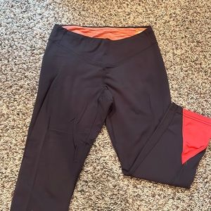 Lucy Athletic Cropped Leggings